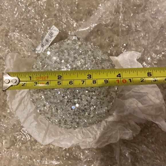 NWT. Holiday Lane by Macys Silver Ball Ornament Bundle - Picture 5 of 6